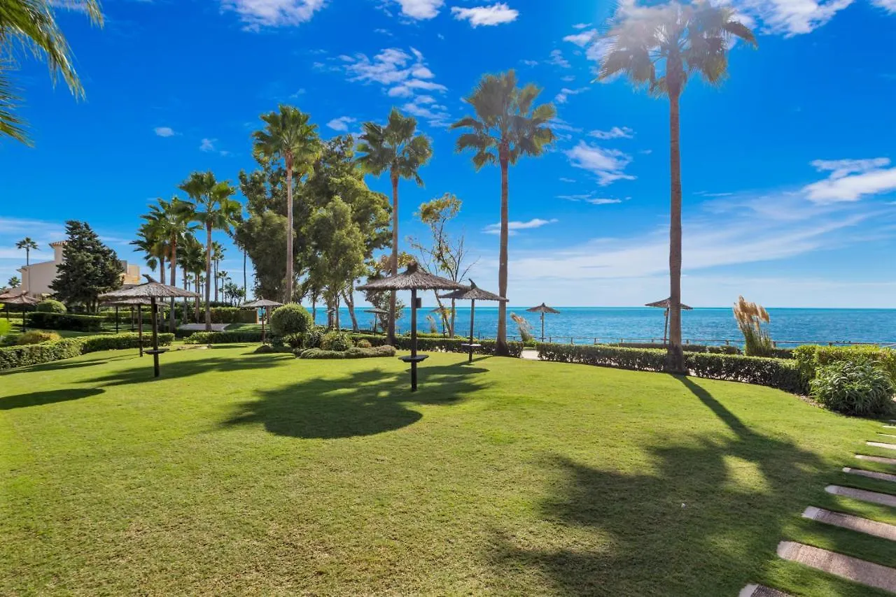 Beachfront Bahia La Plata Private Pool Penthouse By Costarentals - Ref M13 Estepona 0*,  Hiszpania